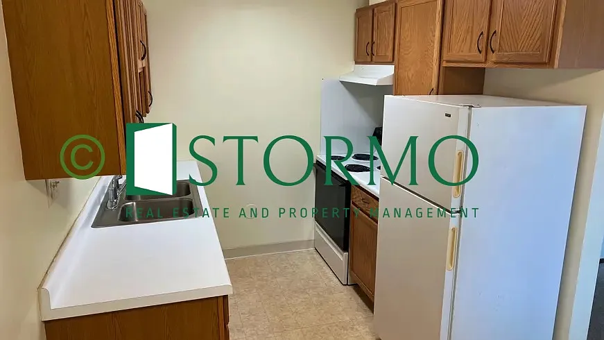 2 bed, 900 sqft, $1,300 — Photo 1