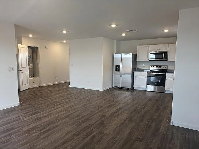 1346 W Toltec Dr