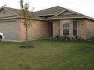 736 Buffalo Springs Dr, Fort Worth, TX 76140