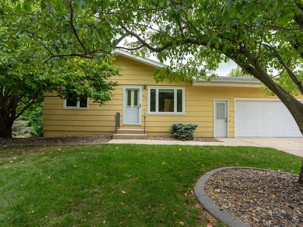 533 29th St NW, Rochester, MN 55901