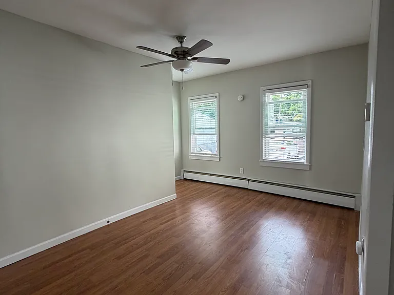 35 Catherine St #1 — Photo 19
