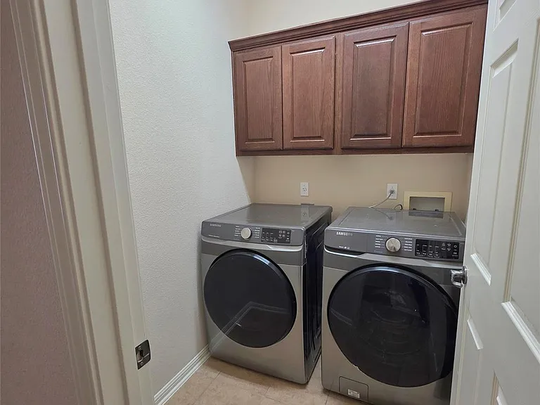2215 Conway Cv — Photo 16