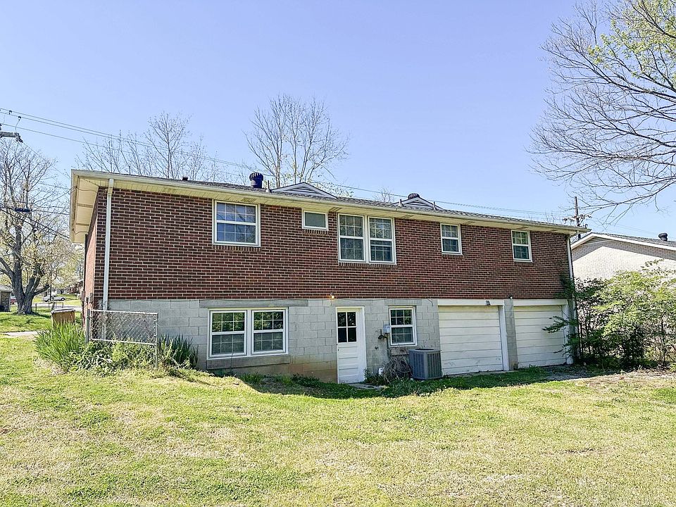 2nd image of 4932 Olivia Dr