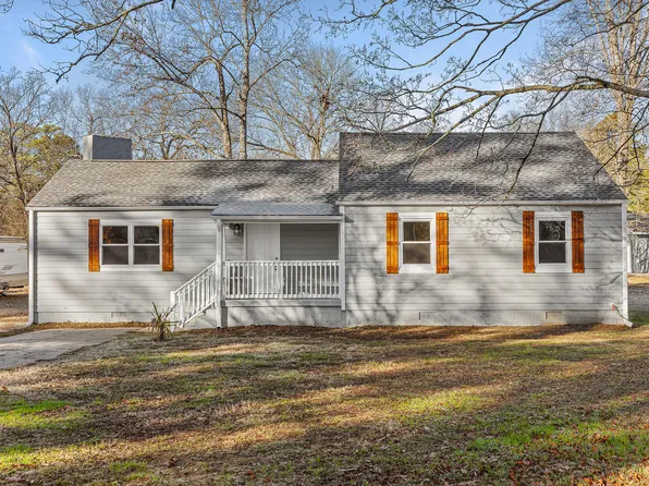 214 Longwood St, Chickamauga, GA 30707