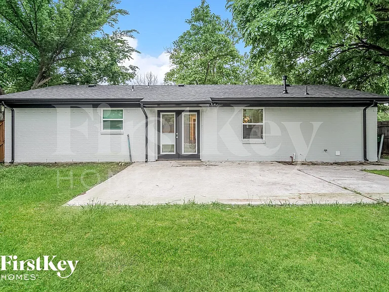 1105 Quebec Dr — Photo 15