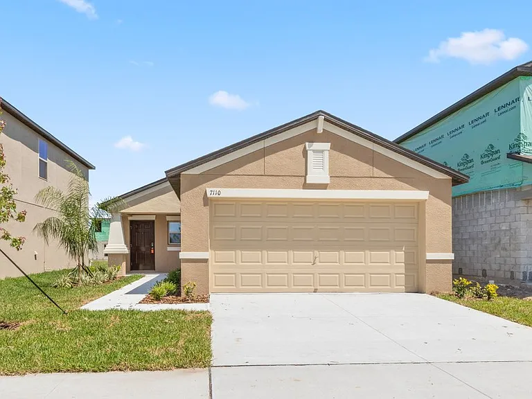 7110 Amelia Cove Ct — Photo 2