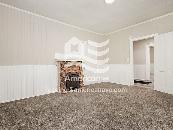 1218670_004_wm_-_living_room_12990867.jpg
