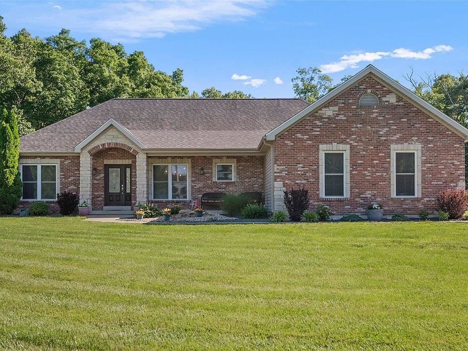 1st image of 60 Oak Valley Dr