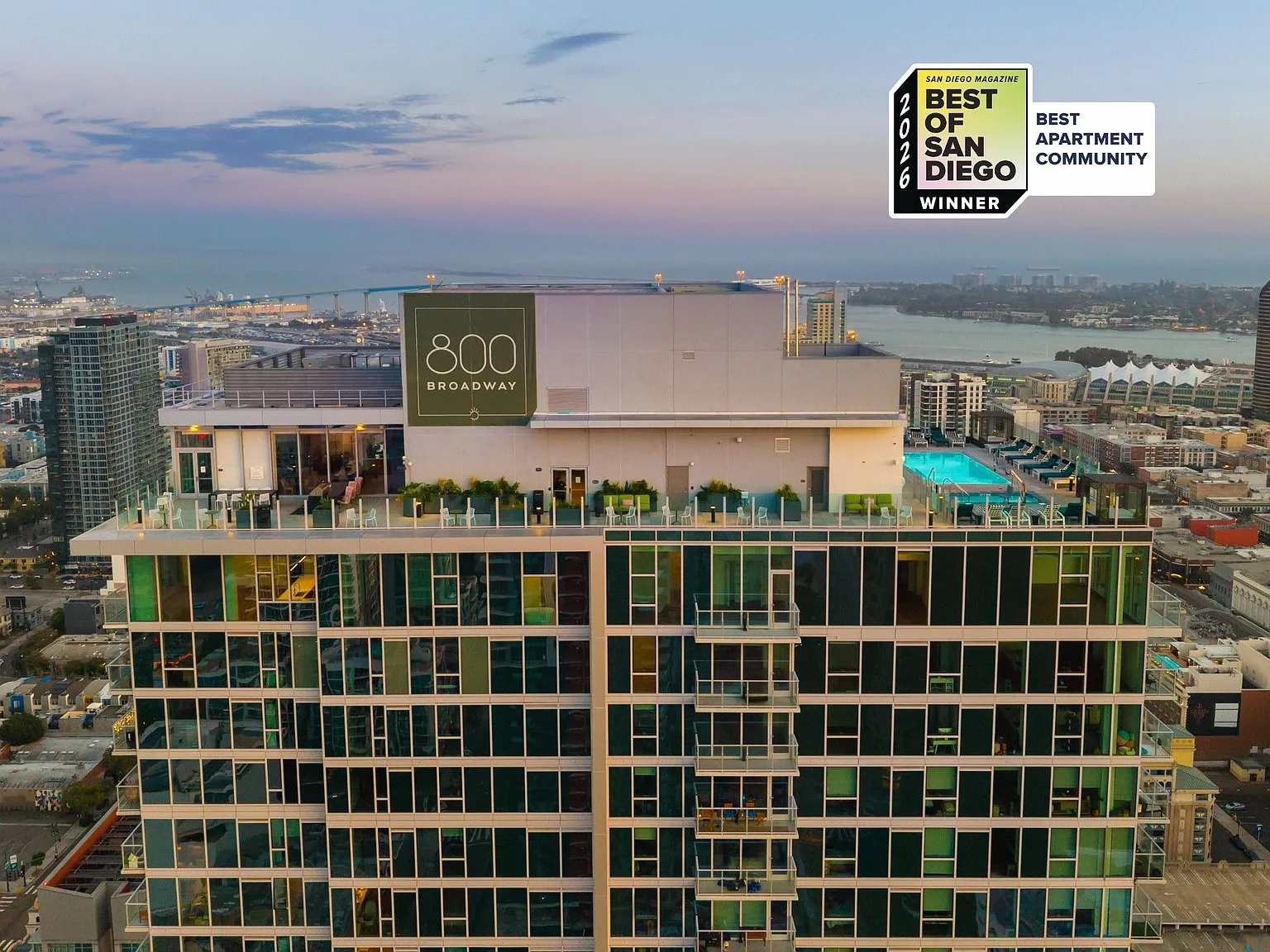 800 Broadway — Photo 1