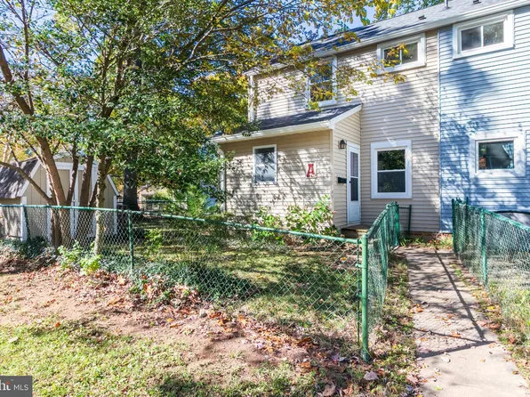 44 Ridge Rd, Greenbelt, MD 20770