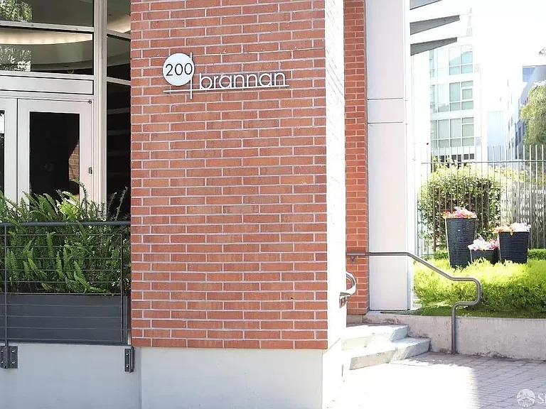 200 Brannan St #415 — Photo 1