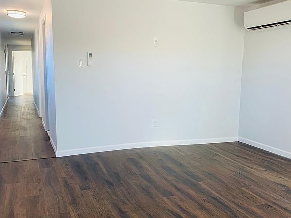 2nd image of 602 Quincy Ave