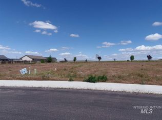 NE Cinder Loop, Mountain Home, ID 83647