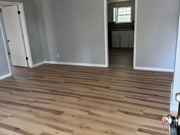 2nd image of 1702 Archer Dr