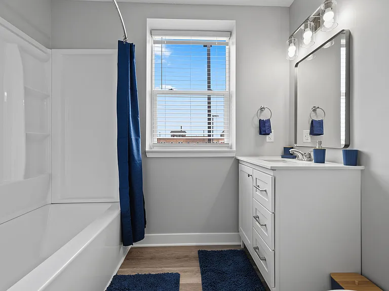 21 W 16th Street21 B02 Indianapolis #STREET21-B02 — Photo 12