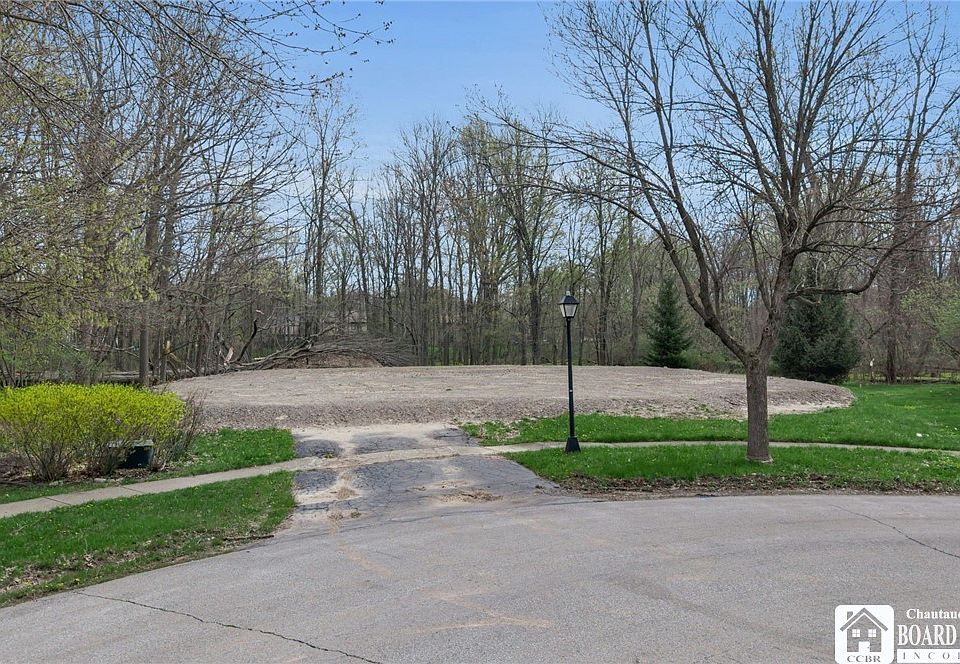 1st image of 36 White Pine Court