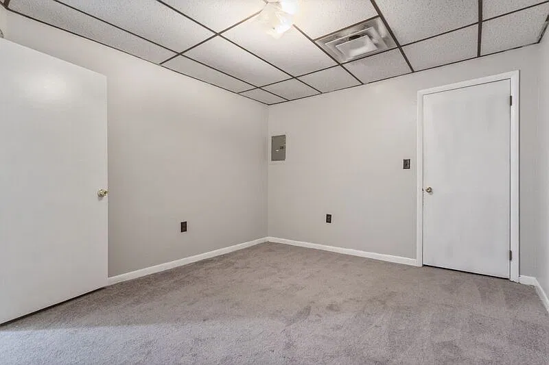 1820 Sanderson Ave — Photo 4