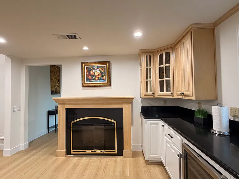 155 Harold Ave — Photo 4