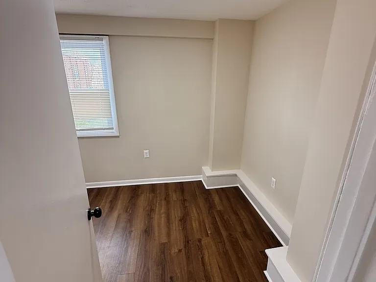 1504 Isherwood St NE — Photo 15