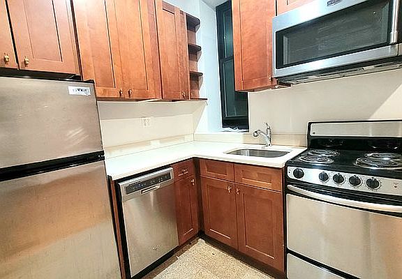 2nd image of 324 E 52nd St #A1