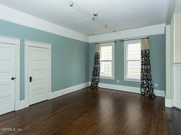 5th image of 1520 Silver St