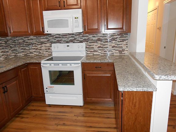 3rd image of 15148 Seagull Dr