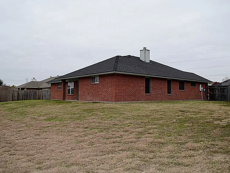 4902 Slate Ct — Photo 35