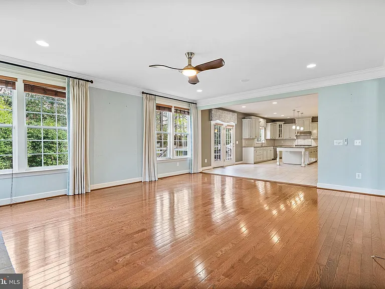4561 Rona Pl — Photo 19