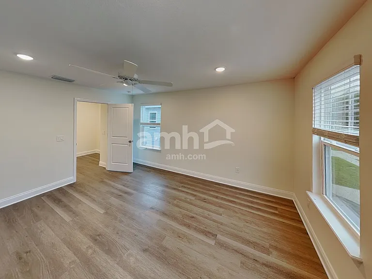5674 Dease Rd — Photo 9