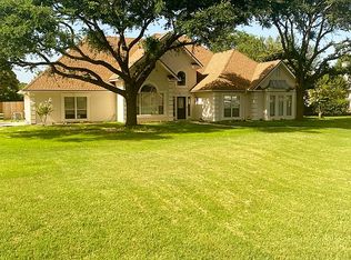 107 Escondido, Seguin, TX 78155