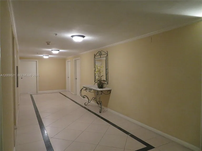 1408 Brickell Bay Dr #1002 — Photo 13