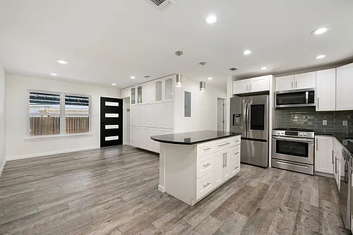 908 Plateau Cir Photo 1