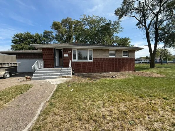 2021 Madison Ln, Gary, IN 46407