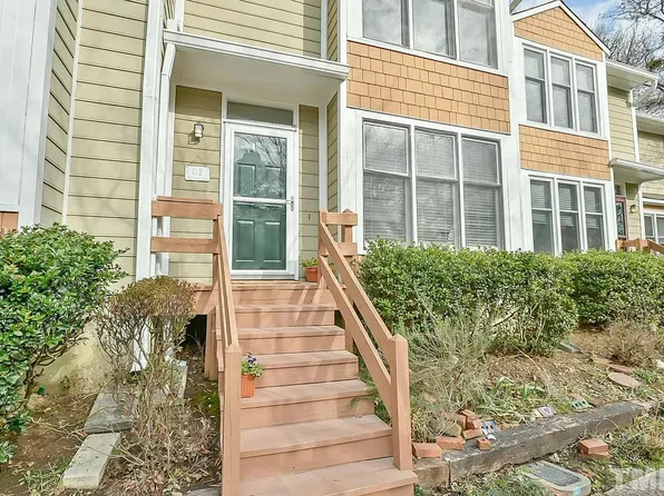 101 Thomas Ln #C, Carrboro, NC 27510