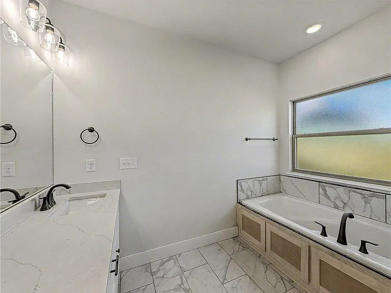 6906 Basswood Ave — Photo 12