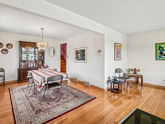 5th image of 10120 S 78th Ave