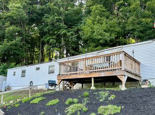 34 Lakewood Cir, Pittsfield, MA 01201