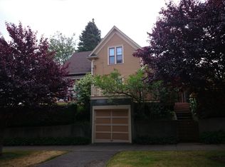 1603 N 48th St, Seattle, WA 98103