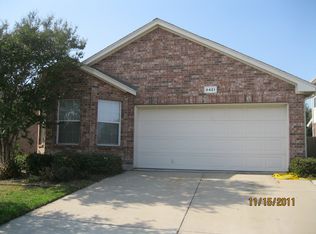 6421 Geneva Ln, Fort Worth, TX 76131