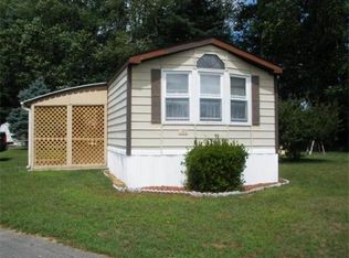 247 Park Cir, Sturbridge, MA 01566