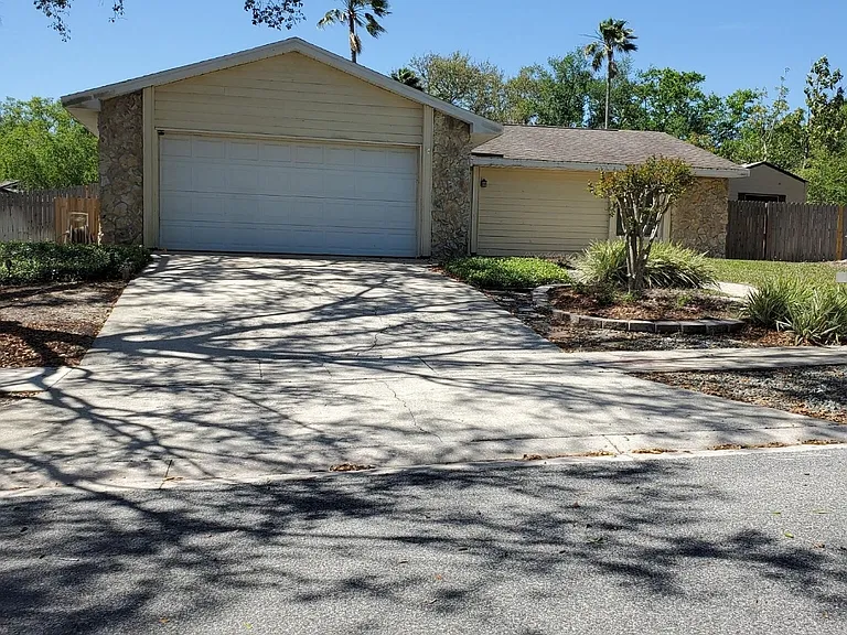 2808 Tamarack Trl — Photo 7
