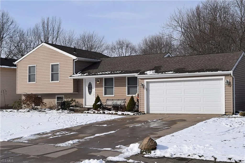 8708 Fairlane Dr photo 1