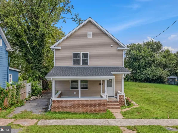 904 Florida Ave, Martinsburg, WV 25401