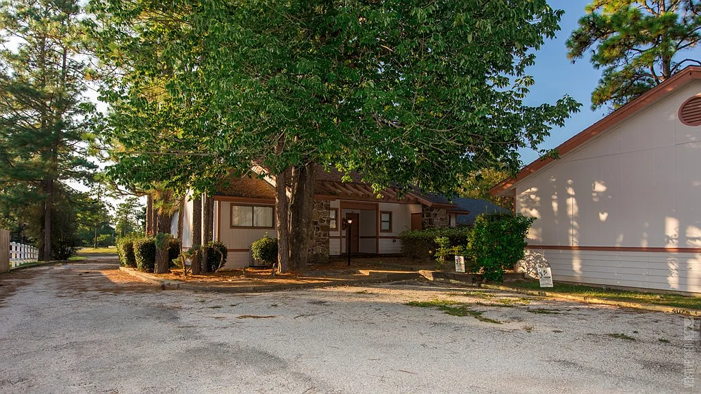 1 bed, 1.0 bath, 750 sqft, $1,400 — Photo 2