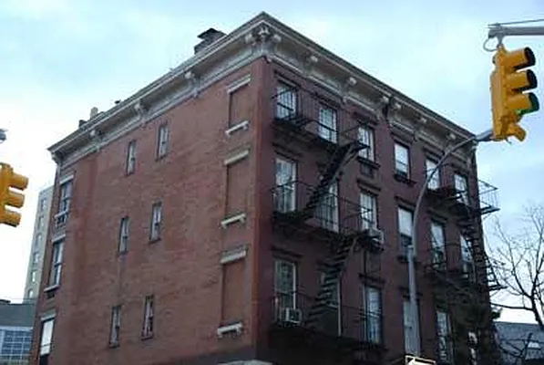 Rented by Buchbinder & Warren | media 20