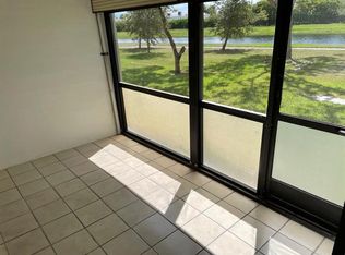 2322 S Cypress Bend Dr APT 110, Pompano Beach, FL 33069