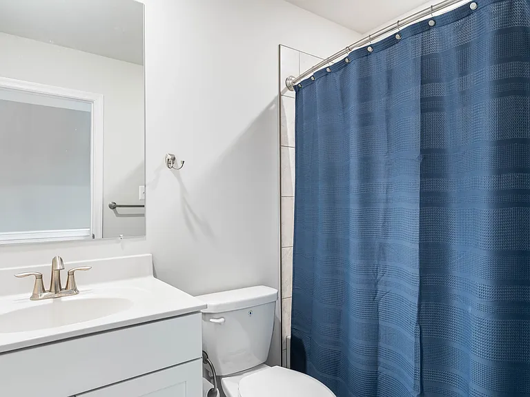 3rd floor full bath