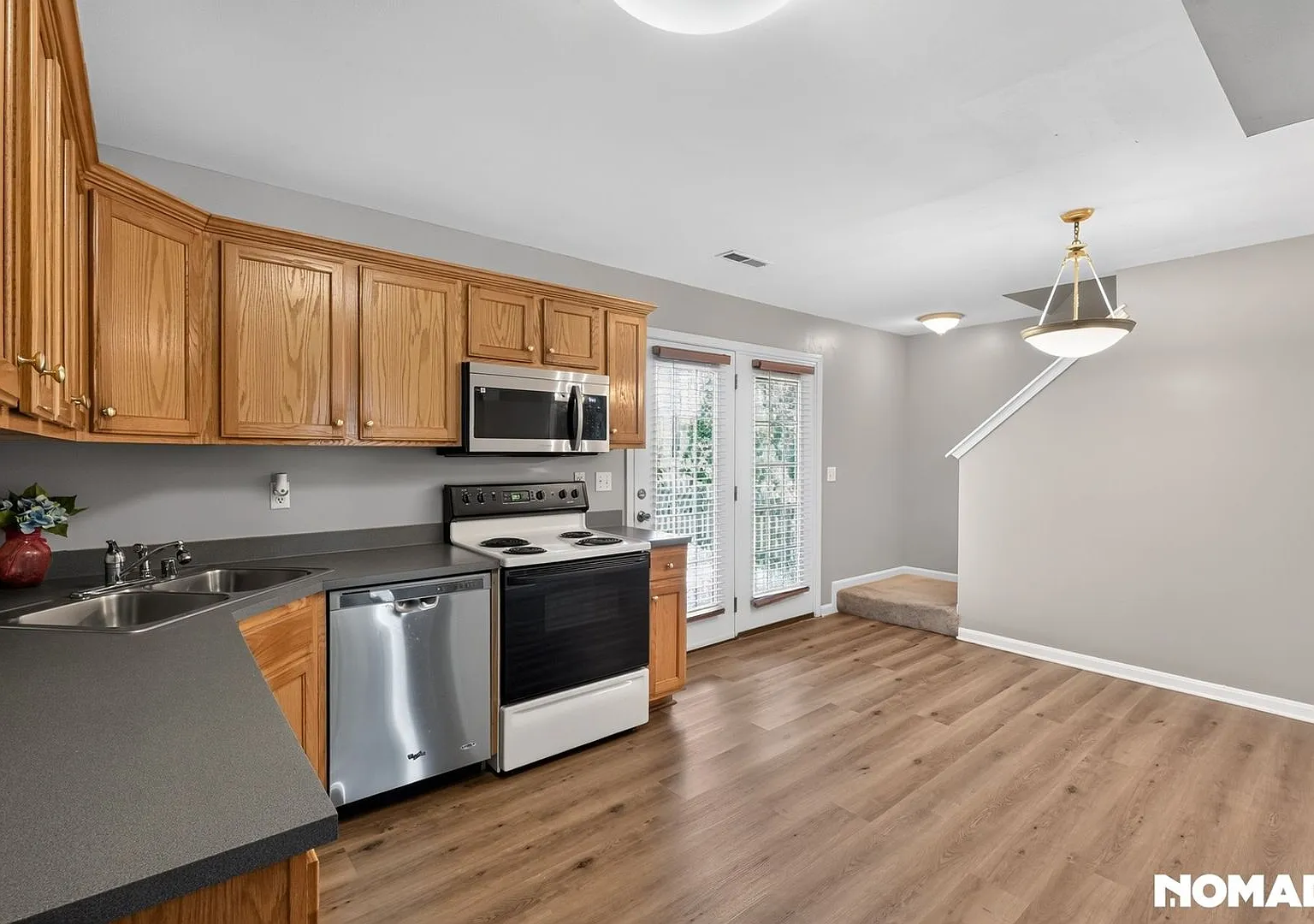Charming 3BR House in Louisville — Photo 3