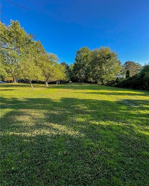 2nd image of 9705 Johnnycake Ridge Rd