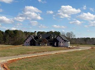 735 Lake Circle Rd, Buchanan, GA 30113